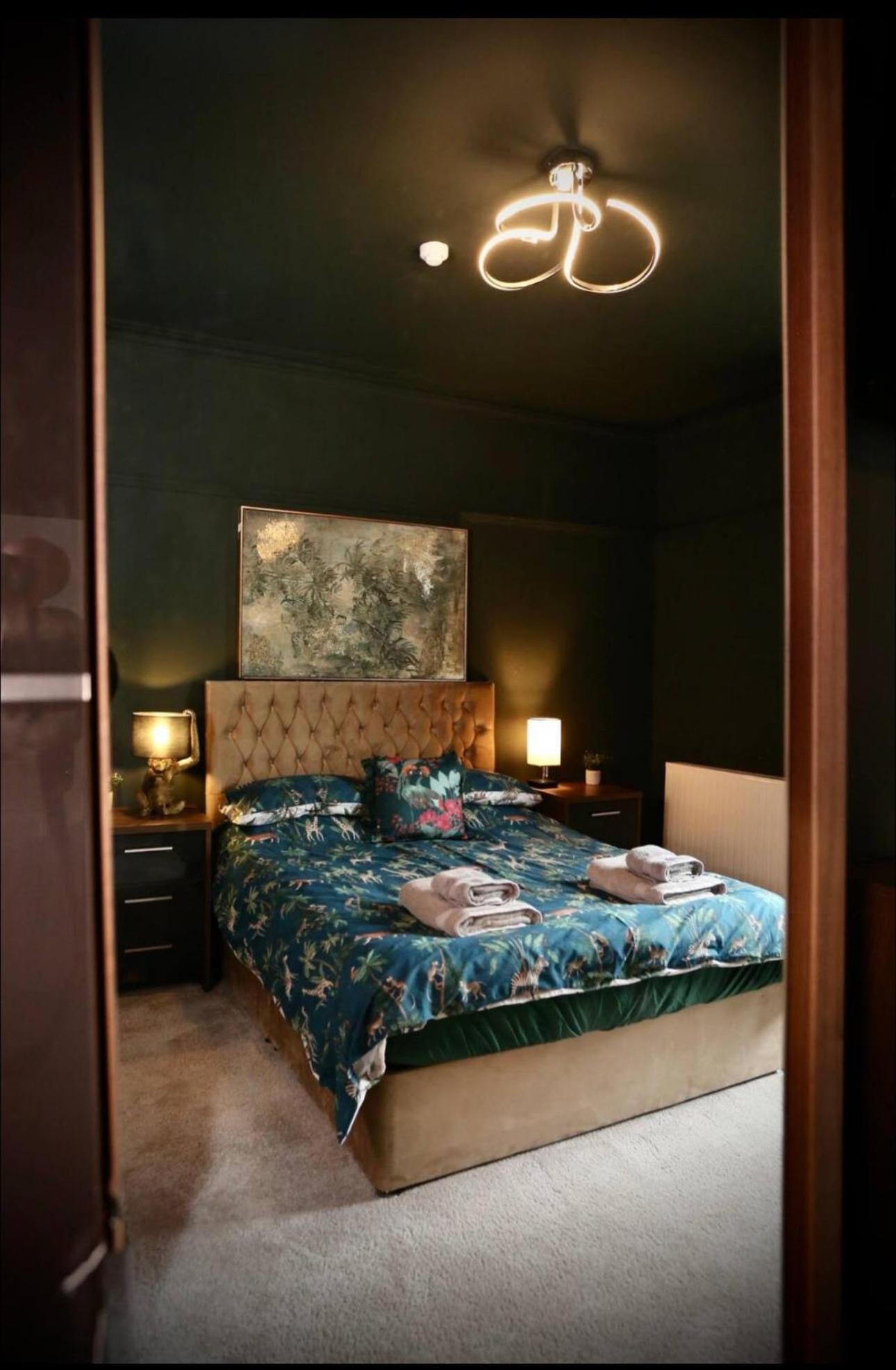 The Hot Tub Townhouse By Holiday Heim 리탬 세인트 앤스 외부 사진
